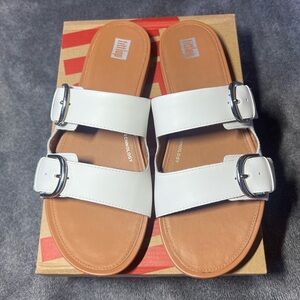 FitFlop for Women. Gracie Slides, Urban White, Leather. Size 9.